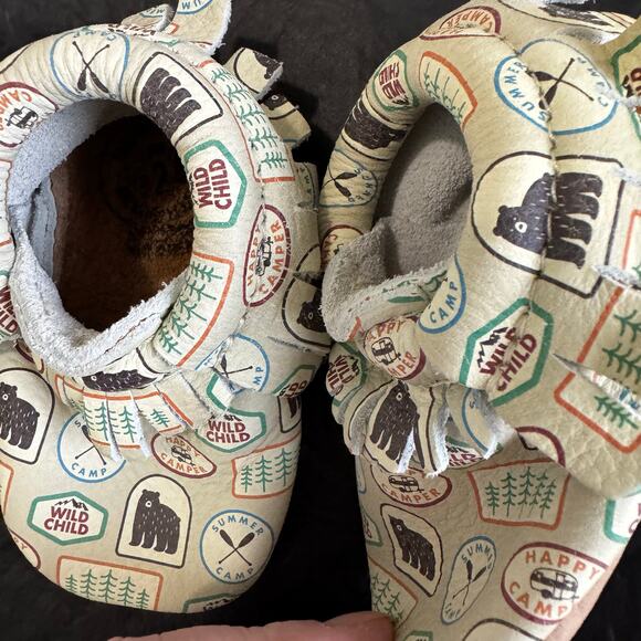 Freshly Picked Soft Sole Leather Moccasins Baby Size 2 US Size 4  6-12 Months - Picture 2 of 11